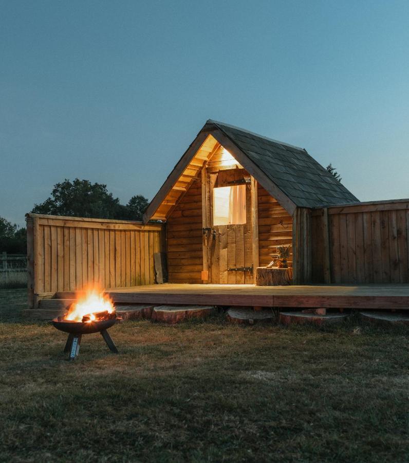 Glamping At The Retreat Wiltshire Is Rural Bliss Villa Chippenham  Eksteriør billede