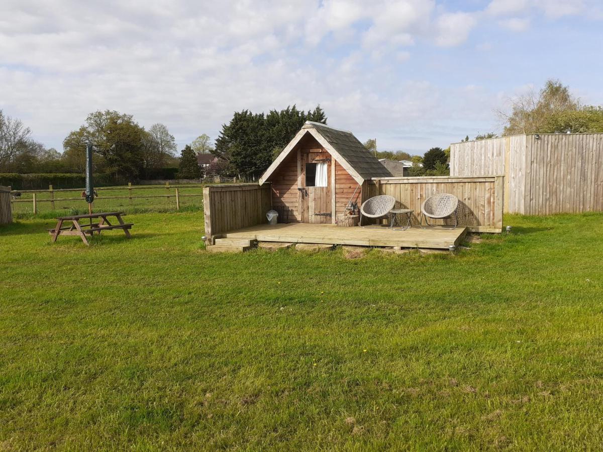 Glamping At The Retreat Wiltshire Is Rural Bliss Villa Chippenham  Eksteriør billede