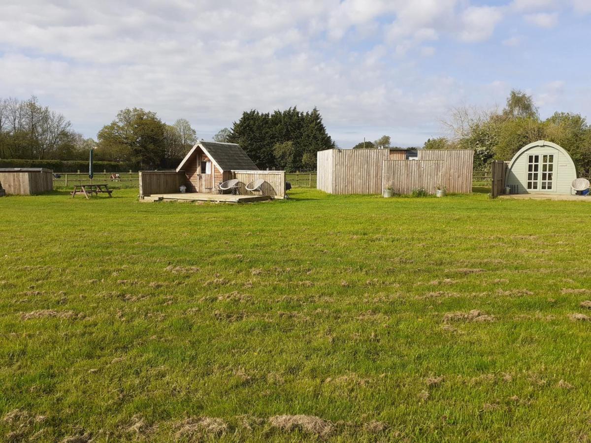 Glamping At The Retreat Wiltshire Is Rural Bliss Villa Chippenham  Eksteriør billede